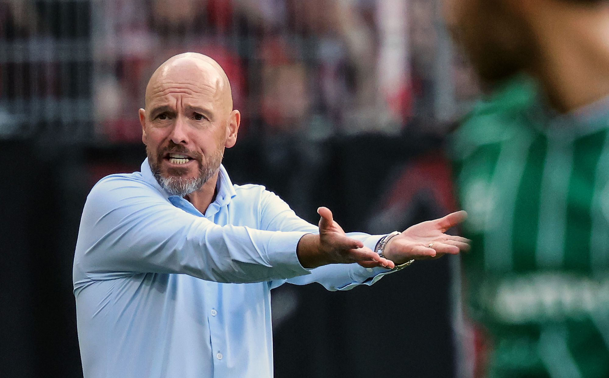 La sortie de cours d'Heitinga est sur le point de se terminer ? Médias néerlandais : le directeur de l'Ajax s'est entretenu avec Ten Hag cette semaine