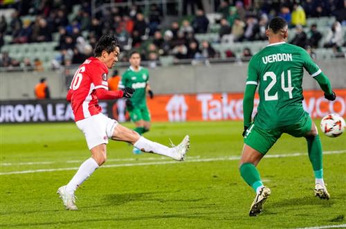 Locaux contre AZ Alkmaar