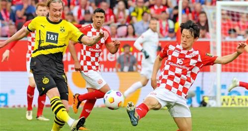 Mayence 05 contre Borussia Dortmund
